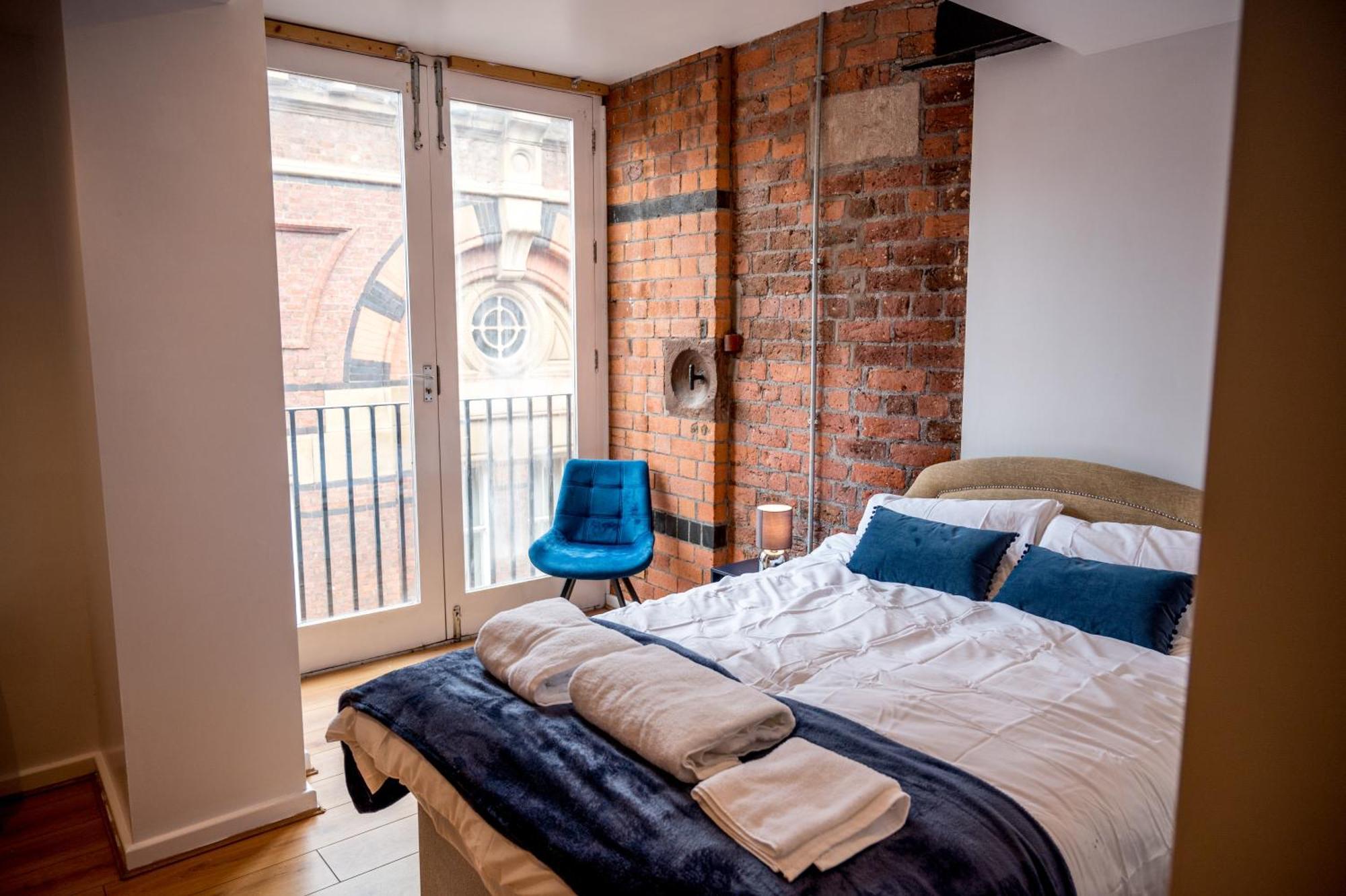Cavern Quarters, Beautiful Two Bedroom City Centre Apartment By Garudy Serviced Apartments And Short Lets - Perfect For Longer Stays Liverpool Exterior foto
