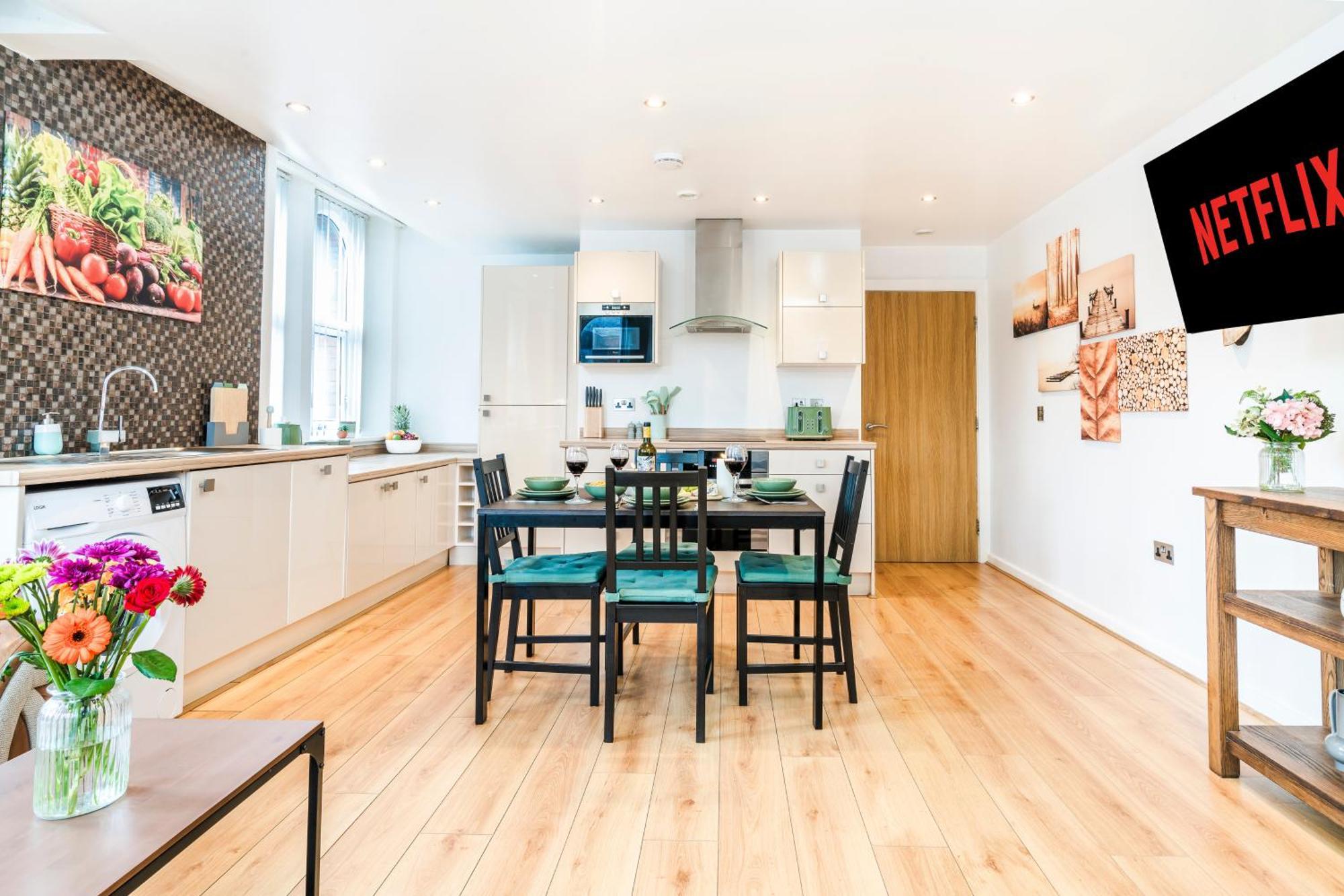 Cavern Quarters, Beautiful Two Bedroom City Centre Apartment By Garudy Serviced Apartments And Short Lets - Perfect For Longer Stays Liverpool Exterior foto