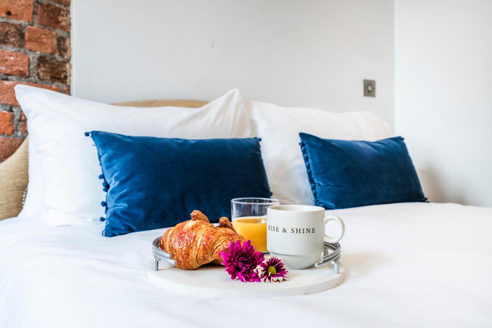 Cavern Quarters, Beautiful Two Bedroom City Centre Apartment By Garudy Serviced Apartments And Short Lets - Perfect For Longer Stays Liverpool Exterior foto